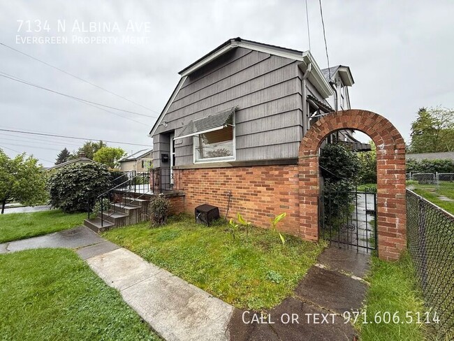 Photo - 7134 N Albina Ave