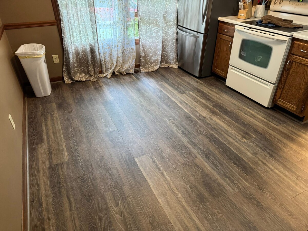 Photo - 764 Commercial St