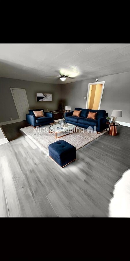 Photo - 103 Carbon St Unit 7