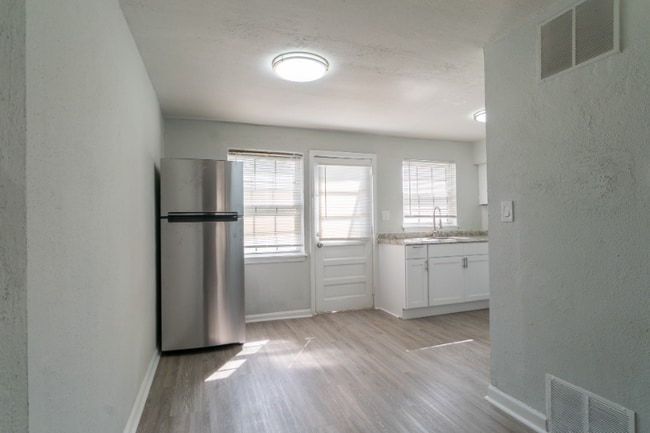 Photo - 124 Yorke St Unidad 37