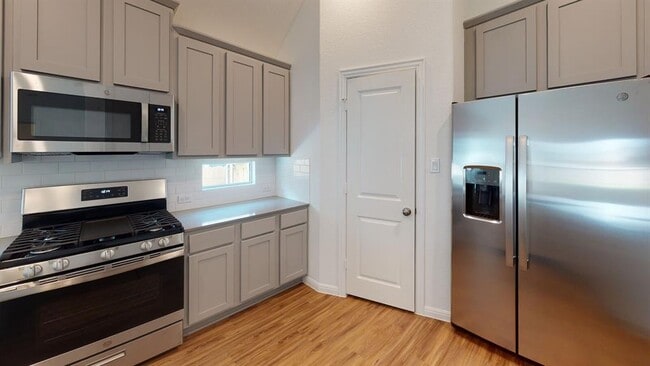 Photo - 162 Coronella Dr