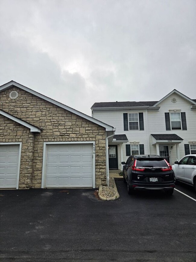 Building Photo - 6696 Axtel Dr