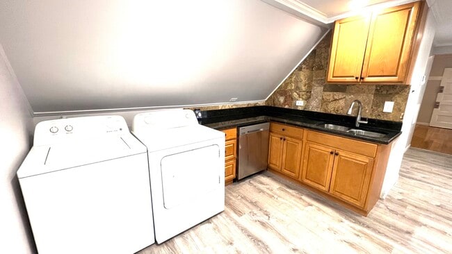 Photo - 131 Josephine Ave Unit 3