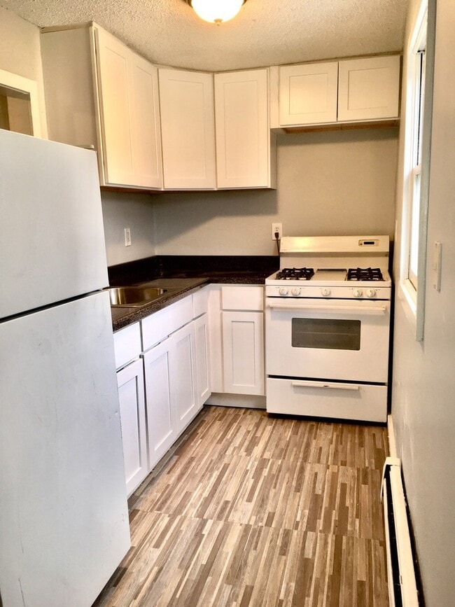 Photo - 70 Admiral St Unit 3