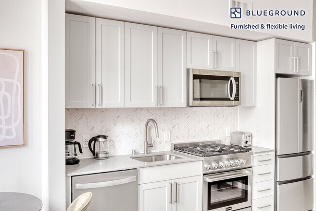 Photo - 704 Spring St Unit FL14-ID443