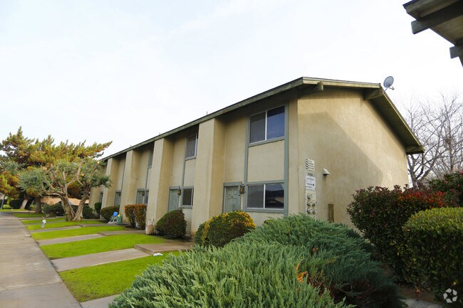 Photo - Riviera West Chester Apartments