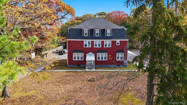 Building Photo - 221 Lake Ave S Unit 1C