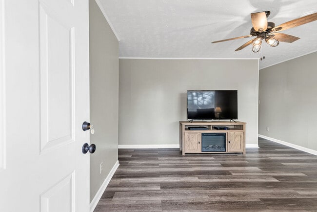 Photo - 3 Princeton Dr