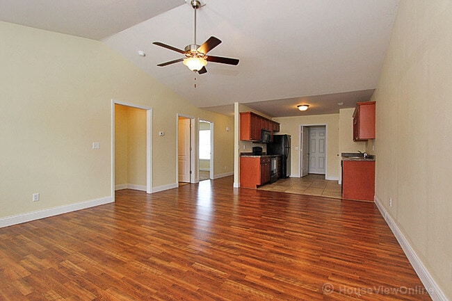 Photo - Founders Court 135/137 Unit 137