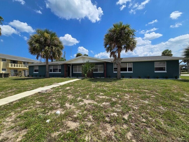 Building Photo - 346 Plaza Blvd