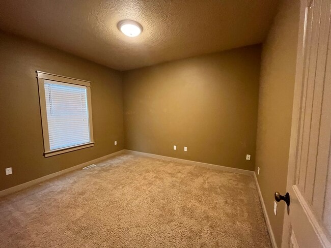 Photo - 1273 W Ann Taylor St