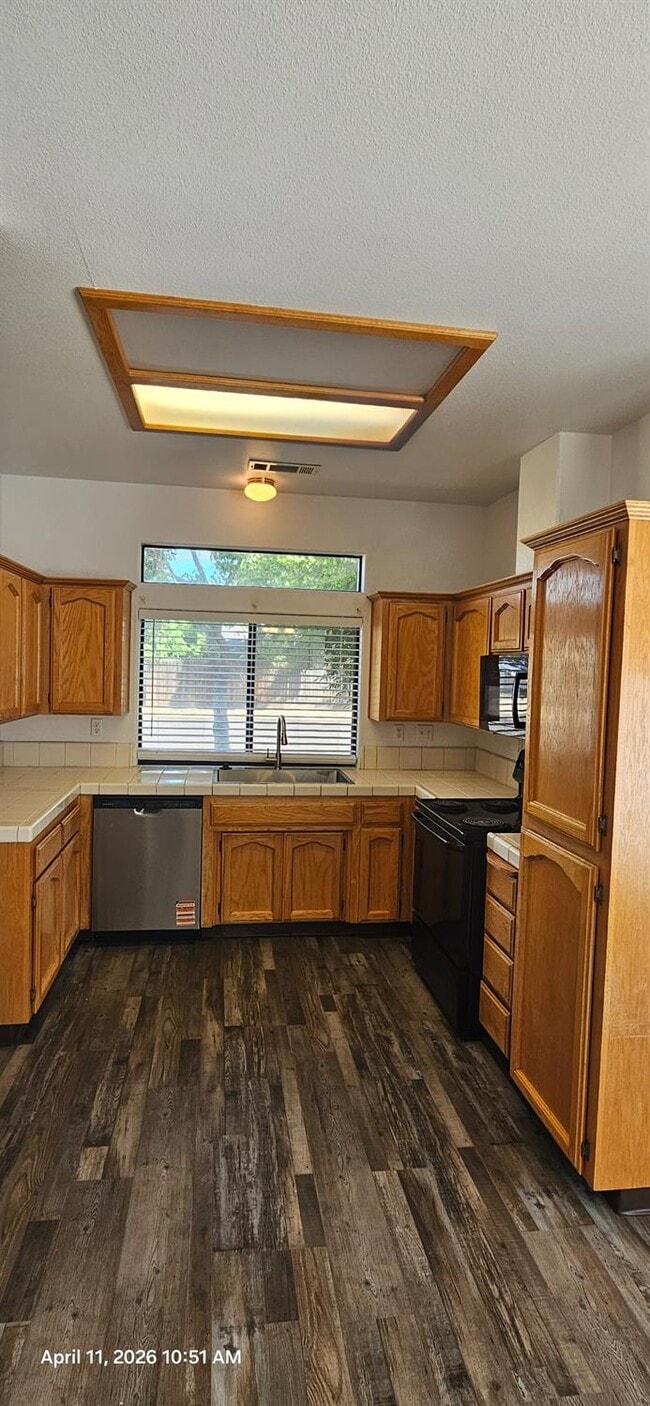 Photo - 1502 Goshen Ave