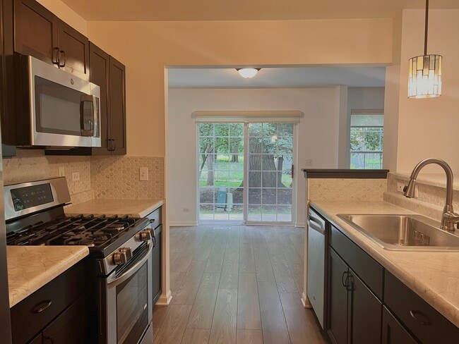 Photo - 2407 Stoughton Cir