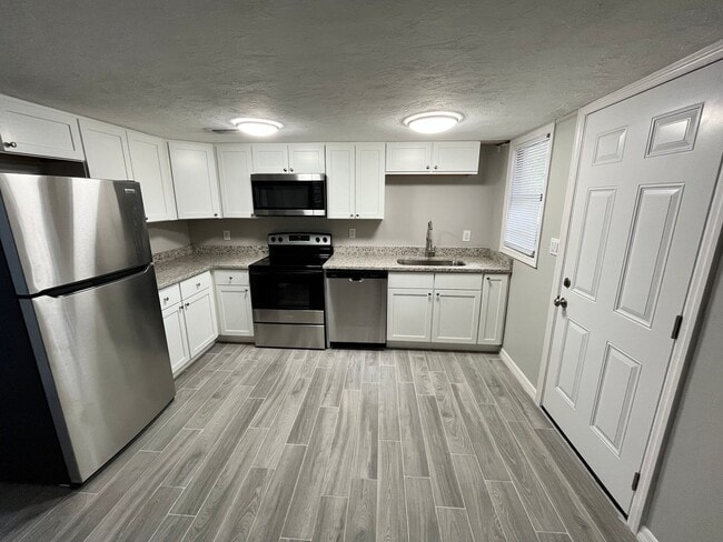 Photo - 817 Rosalia Dr