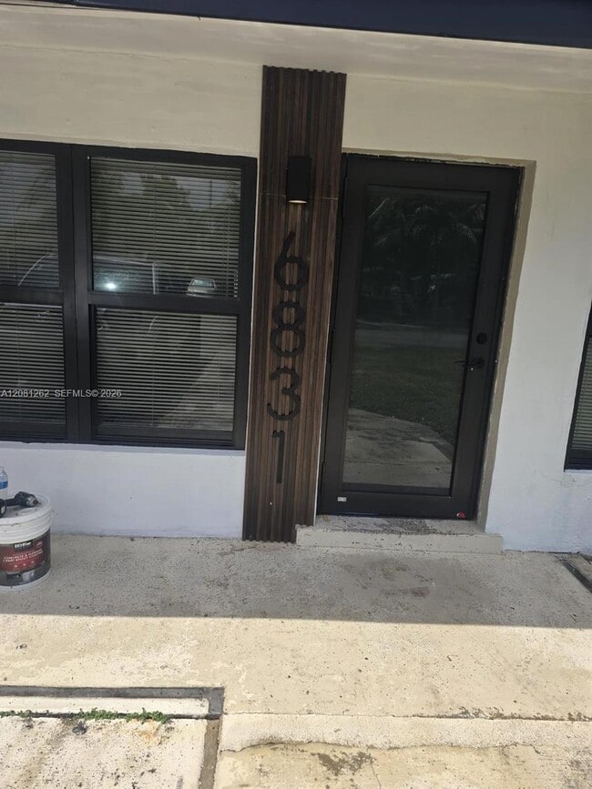 Building Photo - 6831 SW 26th Ct