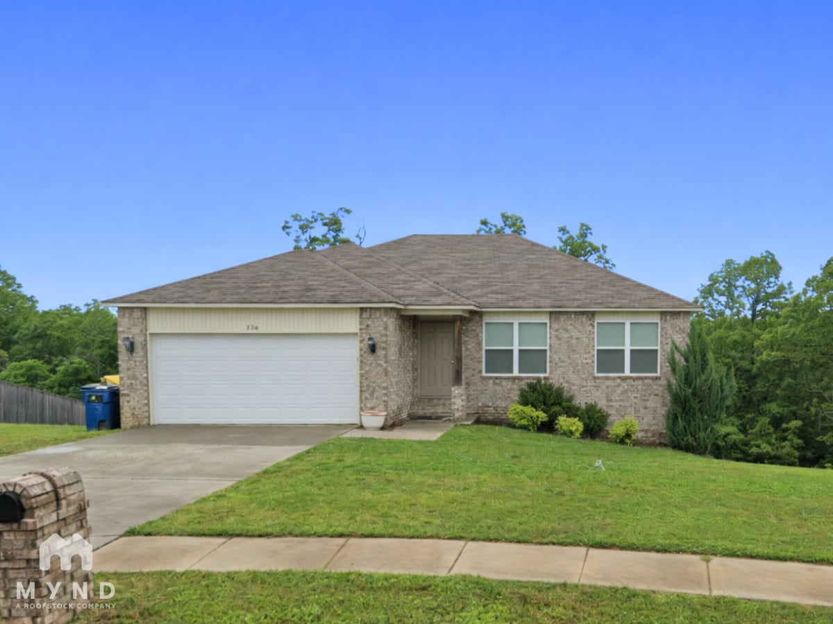 Photo - 934 Pinehurst Loop