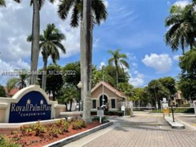 Photo - 10410 SW 157th Ct Unidad 103 Rental