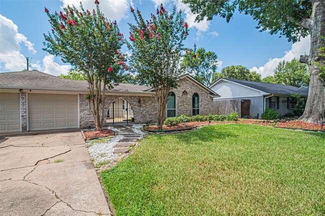 Photo - 5611 Winding Way Dr