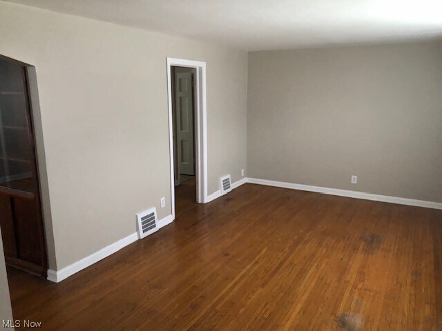 Photo - 1532 Genesee Rd