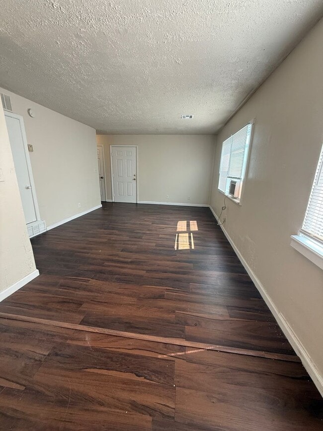 Photo - 1750 N Minneapolis St Unidad 303