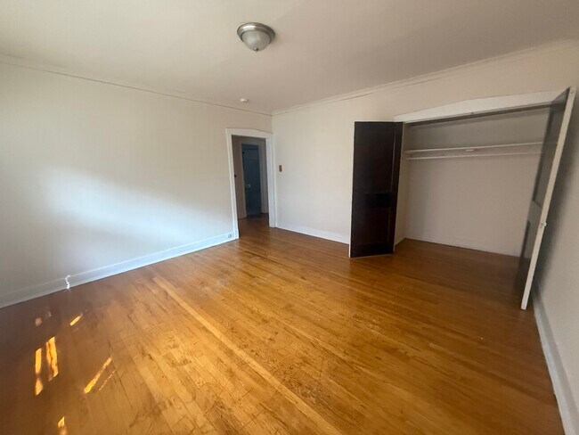 104 Lincoln Ave