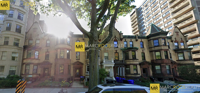 Photo - 1489 Beacon St Condo