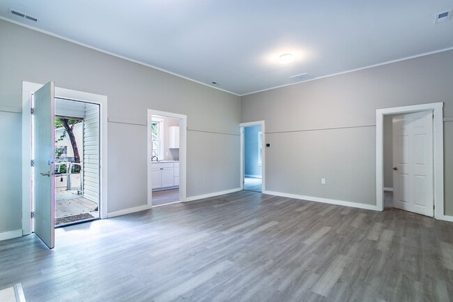 Photo - Convenient to Brevard & Hendersonville