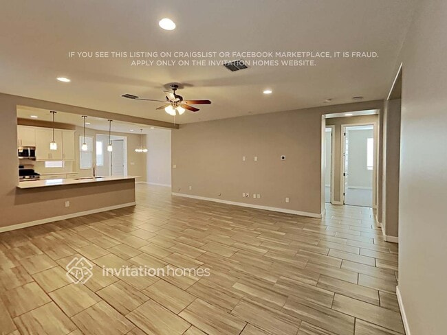 Photo - 5921 N 195th Dr