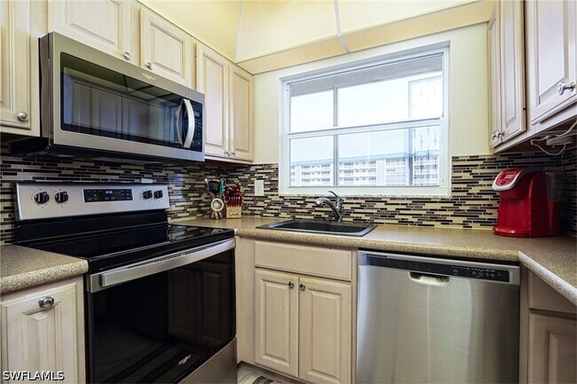25740 Hickory Blvd Unit 450