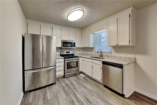 Photo - 2342 Westland Way