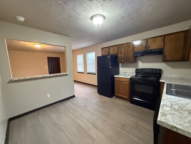 Photo - 210/212 Nicole Cir Unit 212 Nicole Cir