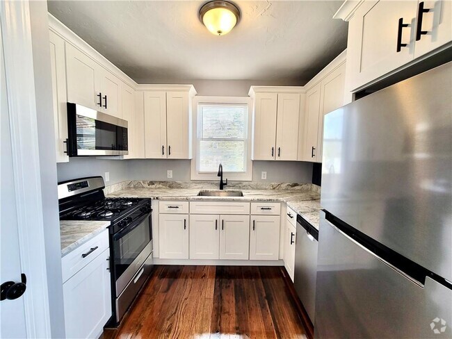 Building Photo - 121 Lowden St Unit 3 Rental