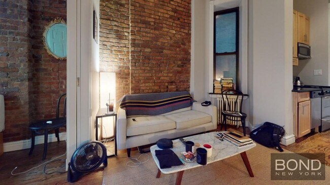 Photo - 246 Mott St Apartment Unit 5