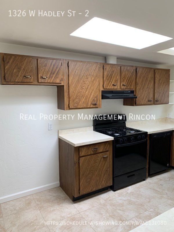 Photo - 1326 W Hadley St Unidad 2