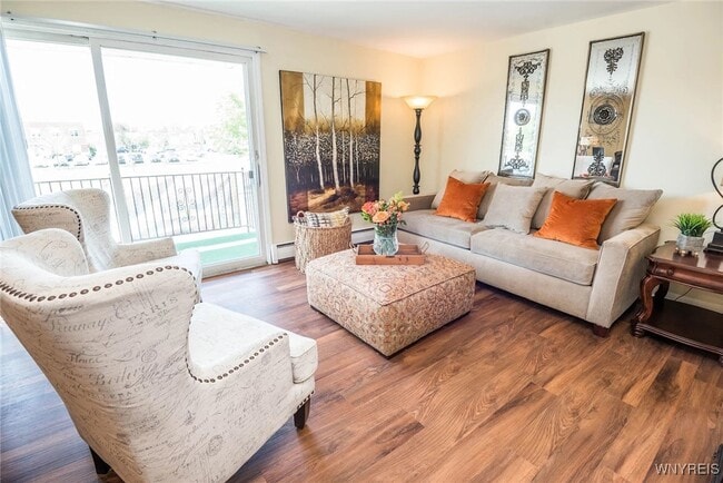 Photo - 1968 Sheridan Dr