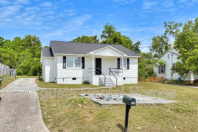 Photo - 2003 Ryan Rd