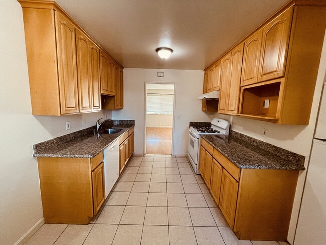 Photo - Peaceful 2-Bedroom Duplex with Private Yard & Bonus Studio Shed (San Jose)