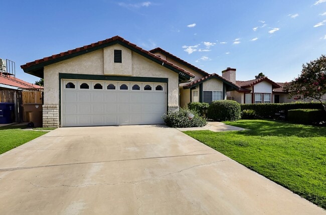 Photo - 3 Bedrooms with an office in Southwest Bakersfield!!