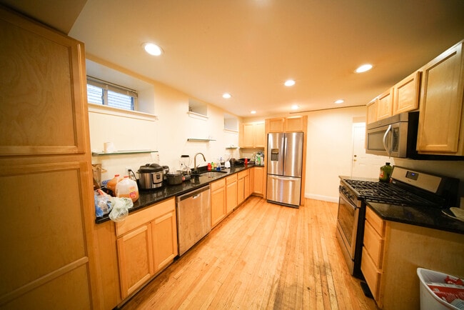 Photo - 48 Ashford St Unit 1