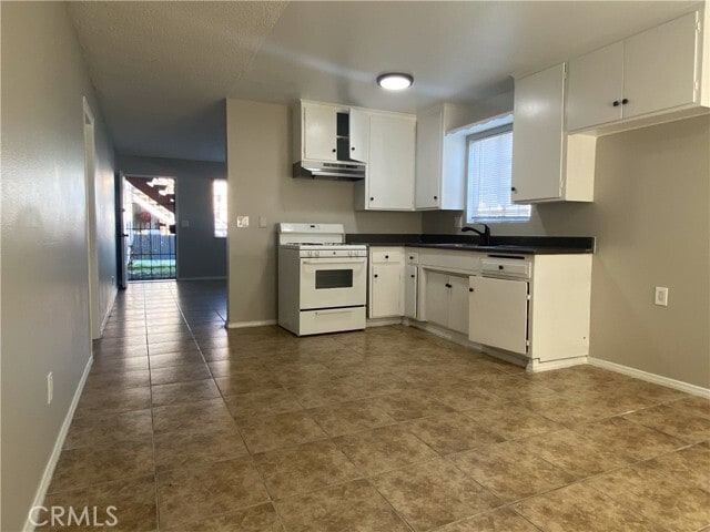 Photo - 1023 W 8th St Unit B