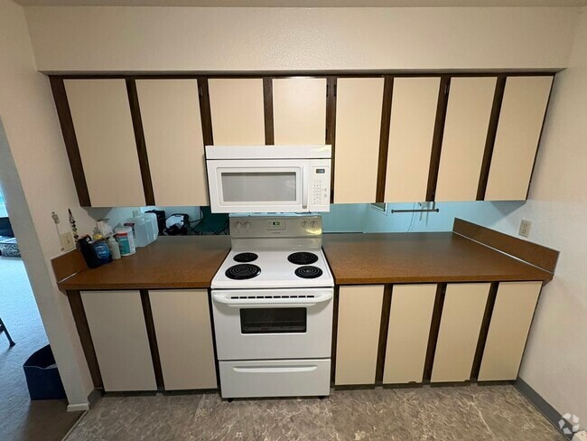 Building Photo - 1209 Ramona St Unit 5 Rental