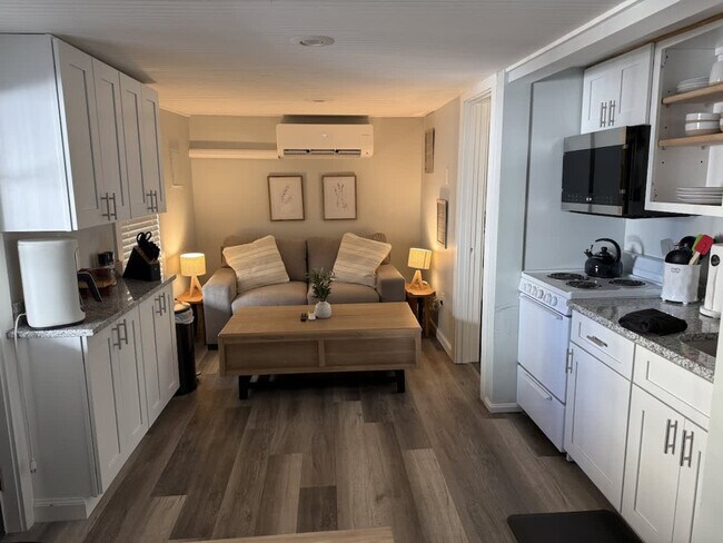 Building Photo - 4 Auburn Ave Ext Unit ID1312409P Rental