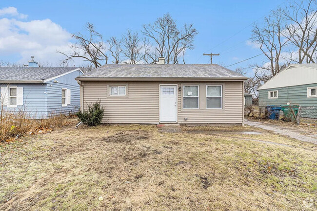 Building Photo - Beautifully Rehabbed Home