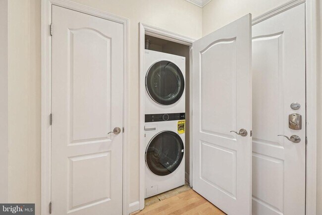 Photo - 1441 Rhode Island Ave NW Unidad M06