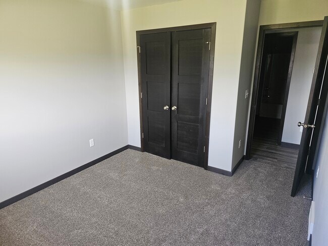 Photo - 1623 3rd St NW