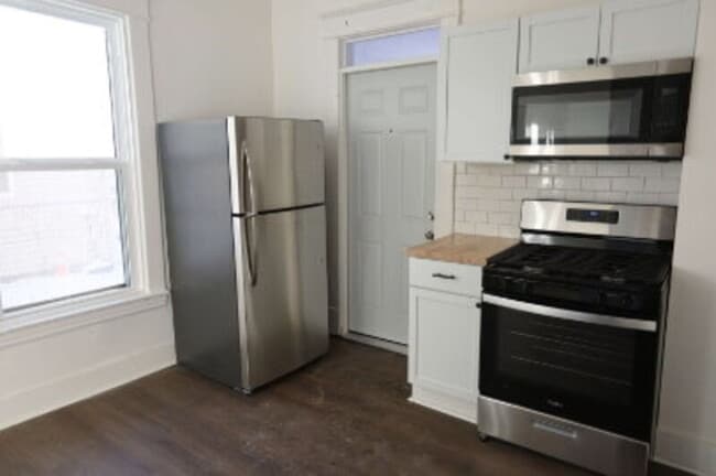 Photo - 1222 Wealthy St SE Unit 1