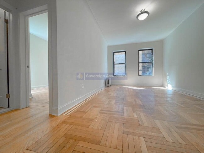 Photo - 664 W 163rd St Apartamento Unidad 44