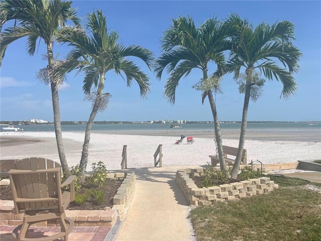 851 Bayway Blvd Unit 103
