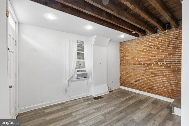 Photo - 251 Fulton St