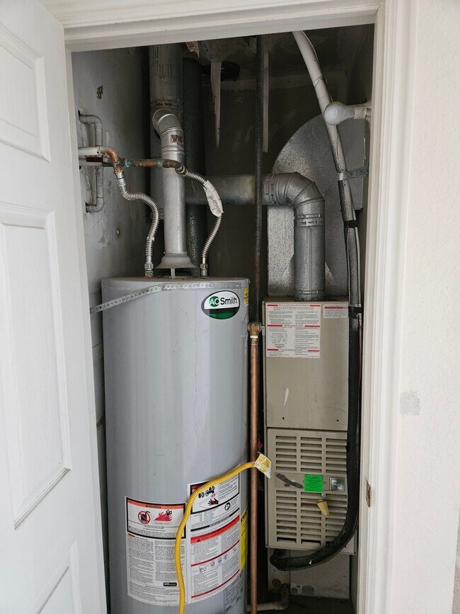 Photo - 2 bedroom, 1 bath apartment available in North Orem Unidad 338